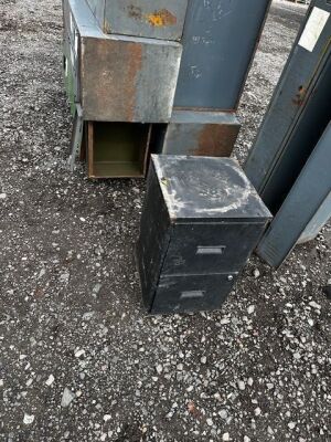 Qty of Storage Lockers - 3