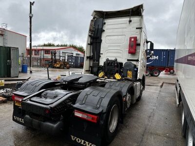 2014 Volvo FH460 Globetrotter 6x2 Midlift Tractor Unit - 4