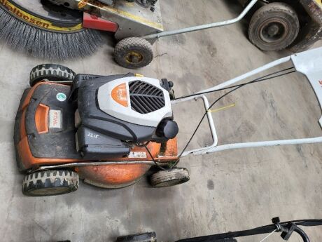 Stihl RM4.0 RTP Petrol Mulching Mower