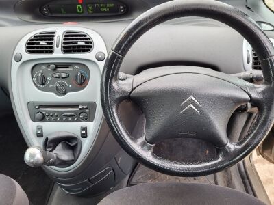 2008 Citroen Xzara Picasso Car  - 10