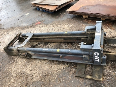 Cat V50 D Forklift Mast 