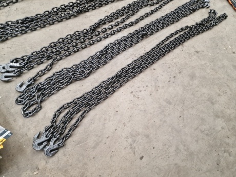 2x 4m Lashing Chains 10mm Thick