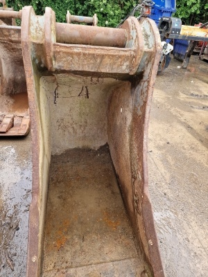 2ft Digging Bucket 80mm Pins - 3