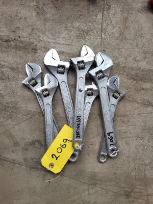 7 x Adjustable Spanners