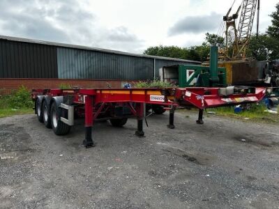 2015 Dennison Triaxle Sliding Skeletal Trailer