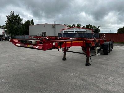 2014 Dennison Triaxle Sliding Skeletal Trailer - 3