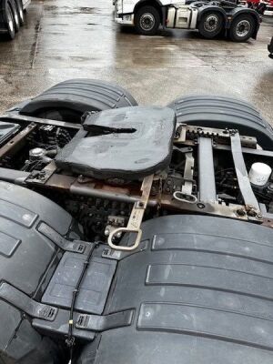 2016 Volvo FH 6x2 Midlift Tractor Unit - 14