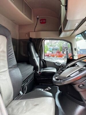 2016 Volvo FH 6x2 Midlift Tractor Unit - 16