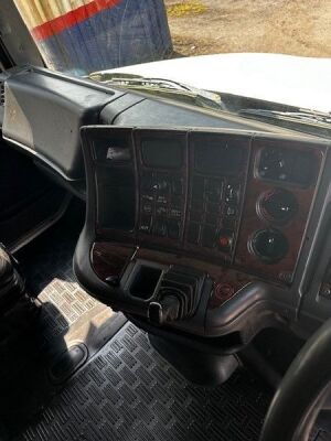 2000 Scania T420 6x2 Midlift TCab Tractor Unit - 19