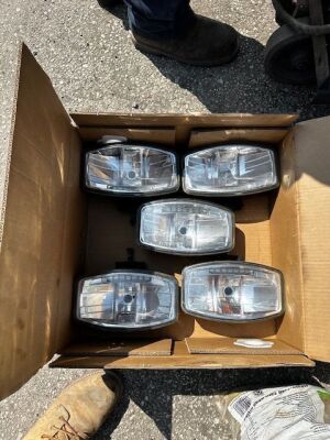 5x Spot Lights