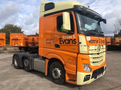 2019 Mercedes Actros 2551 6x2 Mid Lift Tractor Unit