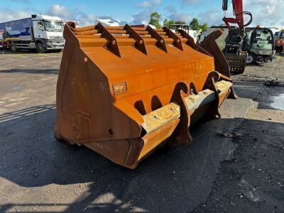 Ulrich High Tip Loading Shovel Bucket - 2