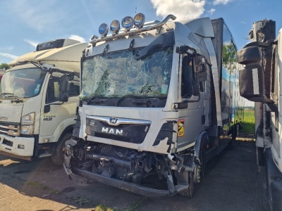 2019 MAN TGL 12 250 4x2 Box Van Rigid