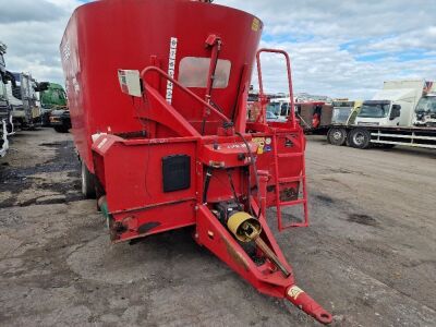 Trioliet Solomix 2-1800 Single Axle Drawbar Feeder - 2