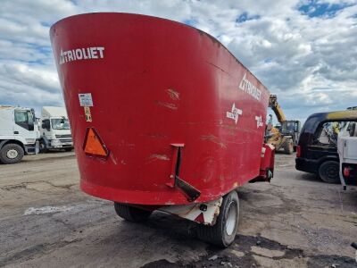 Trioliet Solomix 2-1800 Single Axle Drawbar Feeder - 3