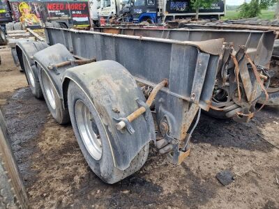 2010 Triaxle Trailer Chassis Section, SAF Axles, Drum Brakes 5 x Alloy Wheels 