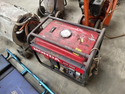 Honda ECM4000 Petrol Mobile Generator