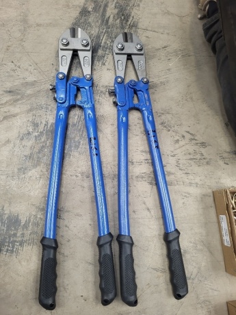 2x 24" Bolt Cutters