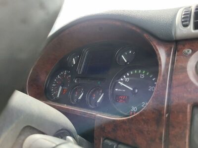 2004 DAF CF 75.360 4x2 Tractor Unit - 10