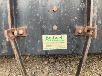 Bedwell Rotating Lawn Spike - 3