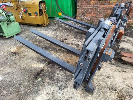 2021 Unused Cam HFR45-AO-18 CHV Heavy Duty Rotating Fork Attachment