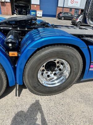 Scania R730 Bluestream 6x2 Tag Axle Limited Edition Tractor Unit  - 31