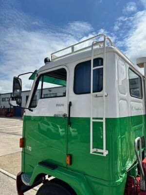 Volvo F89 4x2 LHD Tractor Unit - 22