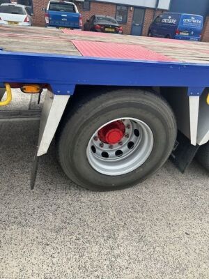 2008 Volvo FM-480 Beavertail Hiab Rigid - 24