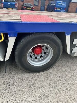 2008 Volvo FM-480 Beavertail Hiab Rigid - 25