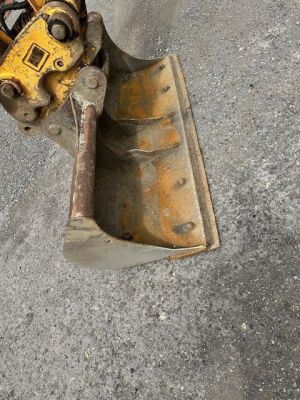 2005 JCB JS130LC Tracked Excavator - 8