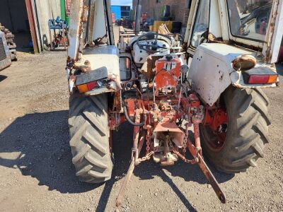 David Brown 885 Tractor - 4