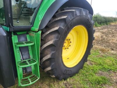 2010 John Deere 7530 Premium Tractor - 7