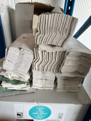 Qty of Unused Z Fold Hand Towels - 4