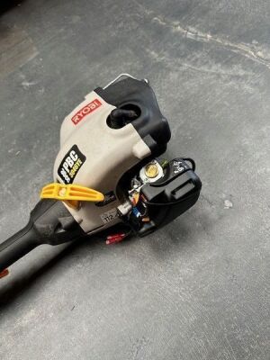 Ryobi PBC3046YE Petrol Strimmer - 4