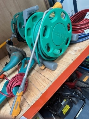 Hozelock Hose Reel with Hose and Sprayer - 2