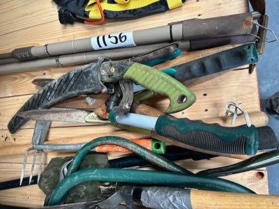 Quantity of Garden Hand Tools - 6