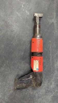 Hilti DX400 Concrete Nail Gun