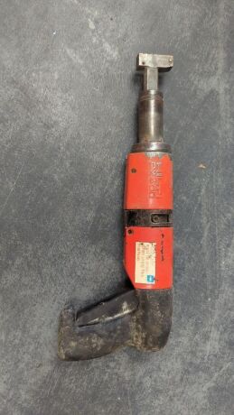 Hilti DX400 Concrete Nail Gun