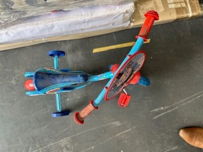 Thomas The Tank Engine Bike With Stabilisers  - 2