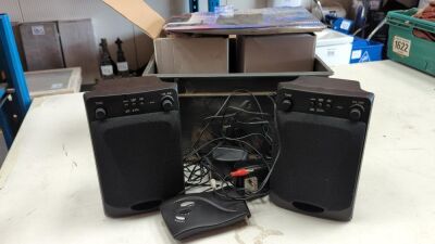 Pair of Addicon 4200 Wireless Speakers