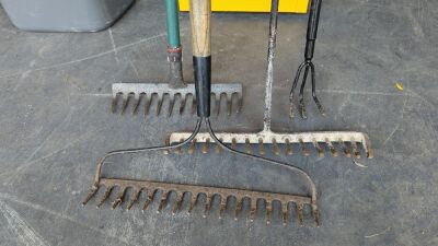 4x Garden Rakes - 2