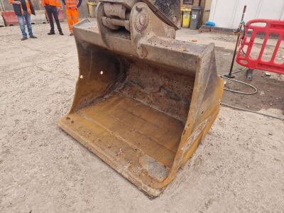 2022 Hitachi  ZX225USRLC-7 Excavator - 10