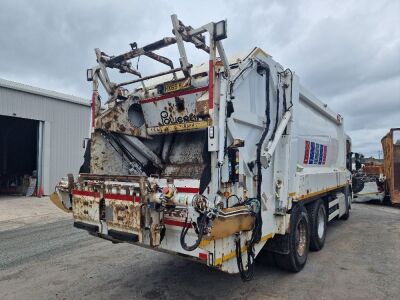 2015 Mercedes Econic 2630 6x4 Commercial Bin Wagon - 4