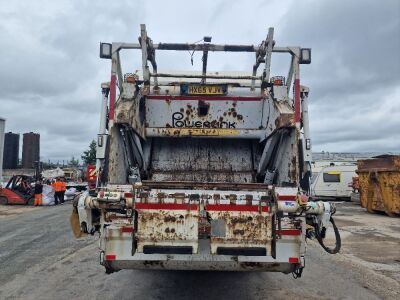 2015 Mercedes Econic 2630 6x4 Commercial Bin Wagon - 5