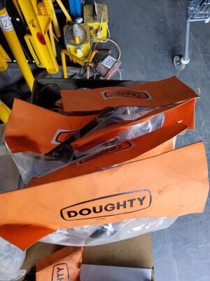 6x Unused Doughty Studio Rails - 2