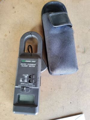 ISO-Tech ICM36 AC/DC Current Clamp Meter