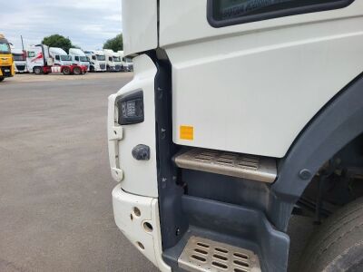 2019 Volvo FMX 8x4 Tipper - 9