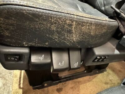 2x Scania R Series Leather Seats - 6