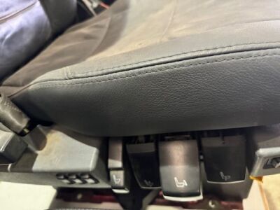 Scania RH Leather Seats with Griffin Logo - 5