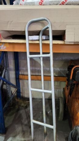 1x Used Lorry Cab Ladder